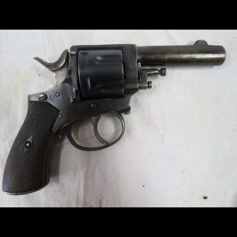 Revolver calibre 380 poudre noire