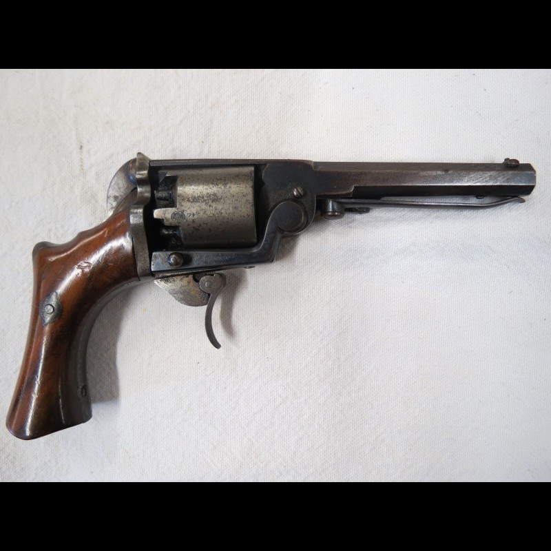 Rare revolver à système Lainé 8 mm 1850-1860 catégorie D