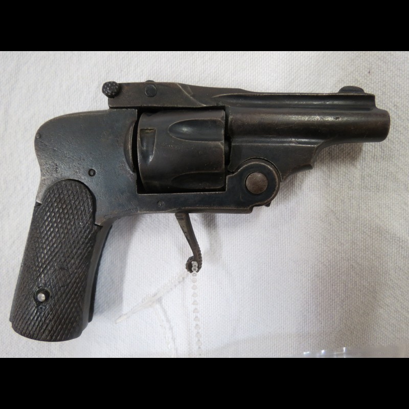 Revolver Browning à canon basculant calibre 6.35 mm poudre noire catégorie D