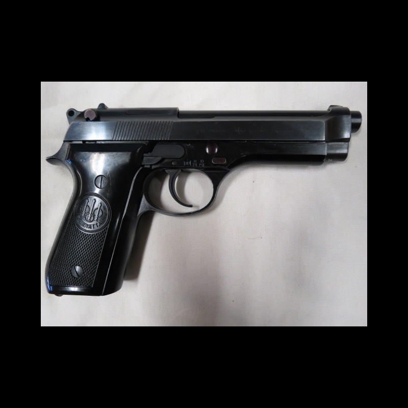 Pistolet semi-auto Beretta 92S calibre 9mm para